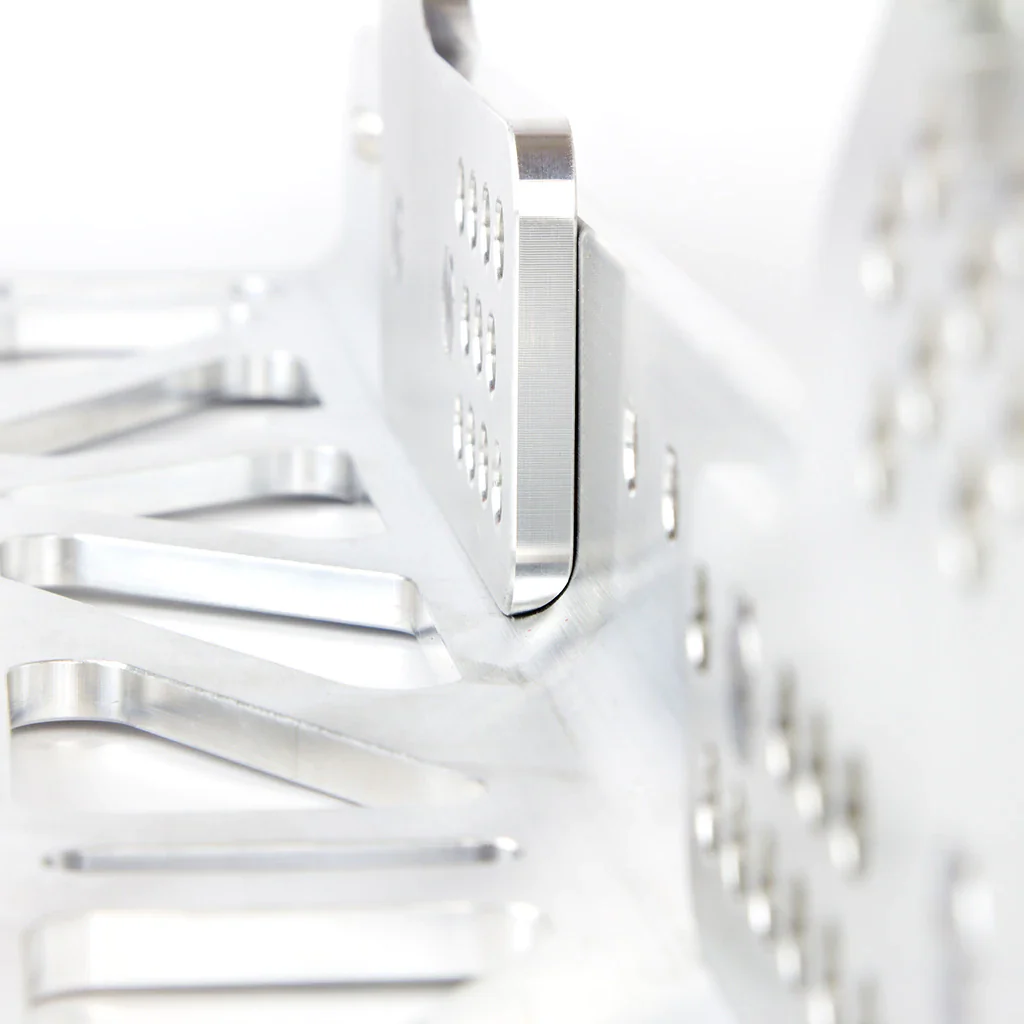 AMT Ultra Low Seat Mount C5-C8 - Silver - Image 2